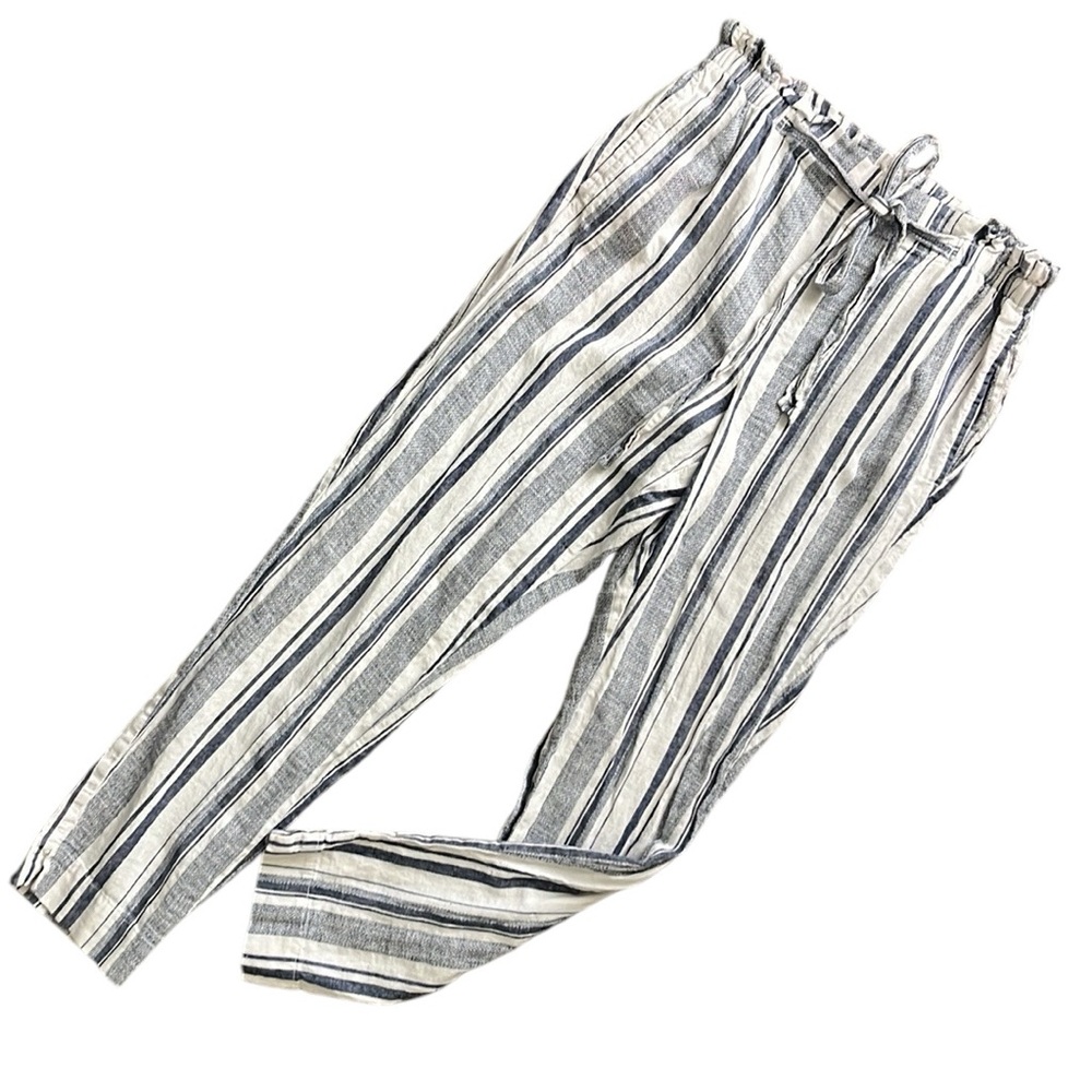 BeachLunchLounge
Striped Tapered-Leg Pants